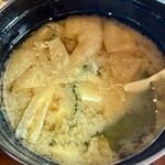 海鮮句菜 三楽 - 具沢山の味噌汁