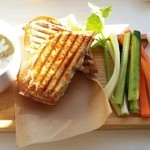 ザ バード ウォッチング カフェ - ランチプレート（ハム＆プロヴォローネチーズ） 900円+税　2014/12