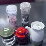 焼肉 雷 - 卓上調味料