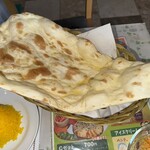CURRY CAFE - おかわり無料のナンのハーフ