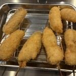 串かつぶらり横丁七福神 大阪駅前第2ビル店 - こんにゃく・牡蠣・玉ねぎ・チーズ