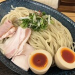 Mendo Kirinji Saku Ten - 超濃厚 特製鶏搾りつけそば(大盛り)