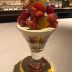 パフェと酒と、、、金魚 - 