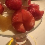 パフェと酒と、、、金魚 - 