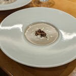 BurgerPOLICE - マッシュルームのポタージュ：コースの１品