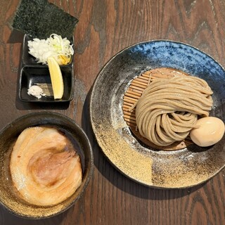 麺屋 みつば - 料理写真:■汁並つけ麺小半熟味玉¥1,300