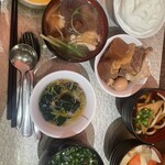 ワールドダイニング シーダパレス - 