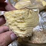 島田屋製菓 - バームクーヘンの断面