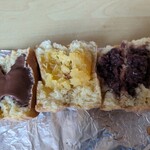 ゆあさ サンリブ可部店 - 左から　チョコ　芋餡　粒餡