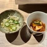 赤坂焼肉 八面六秘 - ナムル、キムチ