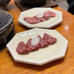 炭火焼肉・ホルモン モツの関ちゃん - 