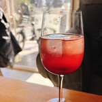 MAISON INCO - 自家製ベリーの白ワインサングリア