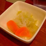 スパイスカレー BUZZ - ピクルス