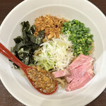 長男、おかわしゅん - みたらしまぜそば1000円