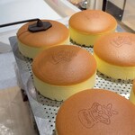 焼きたてチーズケーキのお店 アミーゴ パンの駅 四日市菰野店 - 