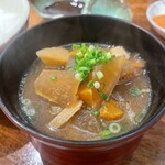 ぶた いながき - 定食に付く具沢山の豚汁