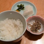 黒豚料理 寿庵 - ご飯は半分にしました