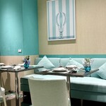 Tiffany Blue Box Café - 