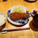 とんかつ 寿々木 - ロースかつ定食