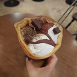 クレープ喫茶 えんどう 南田辺店 - 生チョコとクーベルチュールチョコ生にほうじ茶クリームトッピング