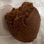 三矢本舗 おんなの駅なかゆくい市場店 - サーターアンダギー『田イモ』(120円)です。