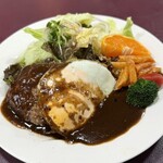 Usagi no Mori Karuizawa Ten - デミソースと目玉焼き添えのハンバーグ1680円