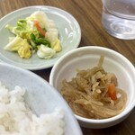 千代飯店 - 一品と、浅漬け