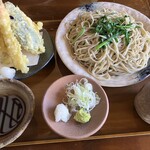 332489815 - 海老天盛り