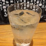おばんざい割烹 巡る - 麦焼酎（ソーダ割り）
