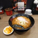 金澤濃厚中華そば神仙 - 