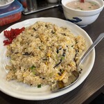 お栄さん - 焼きめし大盛りとスープです。