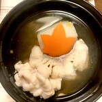 韻松亭 - 白子と白身魚のお椀