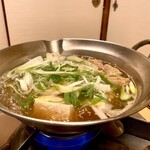 韻松亭 - 鳥つみれ鍋