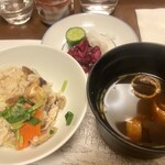韻松亭 - 五目ご飯とお味噌汁と香もの