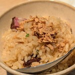 炭火焼肉 肉の匠 ひうち - 名物土鍋炊きガーリックライス