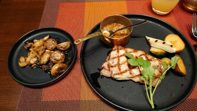 ビュッフェCafé and Restaurant ビュッフェCafé and Restaurant ザ・カフェ （The Cafe）のご予約 - 中