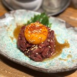 もつ焼き 大統領 - 桜ユッケ