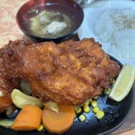 風見鶏 - ジャンボ唐揚げ