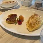 Four Seasons Hotel Bangkok - 