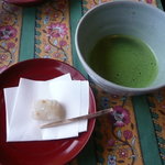 料亭旅館　いちい亭 - ウェルカムドリンクのお抹茶とお菓子