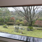 料亭旅館　いちい亭 - ラウンジから見るお庭