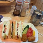 コメダ珈琲店 - 料理写真:
