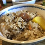 カフェ イチカ - 沖縄風の炊き込みご飯、ジューシー