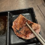 熟成焼肉いちばん  - 特製スパイス厚切り牛タン②