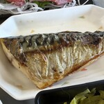 神戸市中央卸売市場 東部市場 食堂 - 皮パリパリ身はふっくら