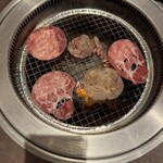熟成焼肉いちばん  - 牛タン塩③