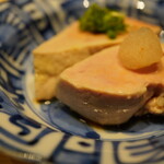 温石 - クリーミーな舌触りに浮かんでくる脂。味覚を滑るような旨みをポン酢と葱で引き締めながら、後から追いかける穏やかな風味が余韻を残す。旨い！