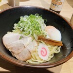 油そば専門店 ぶらぶら 新宿店 - 