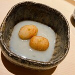 温石 - アサハタレンコンの揚げ真薯。お出汁で割った白味噌餡が抜群にウンマイ\(//∇//)\