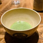 温石 - 〆のお抹茶です。淹れる際の静寂な空間が好きです。お話を続ける礼儀知らずの叔母さまには残念\(//∇//)\